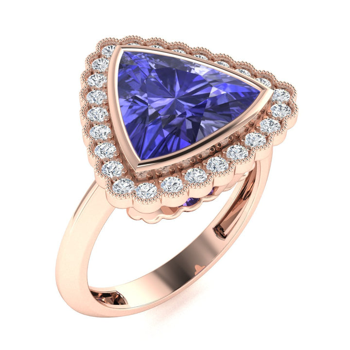 18KT Gold Tanzanite and Diamond Ladies Ring (Tanzanite 5.33 cts. White Diamond 0.66 cts.)