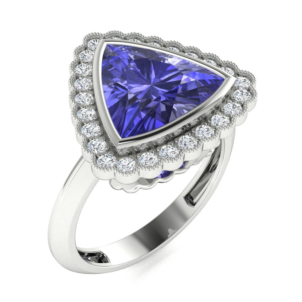 18KT Gold Tanzanite and Diamond Ladies Ring (Tanzanite 5.33 cts. White Diamond 0.66 cts.)