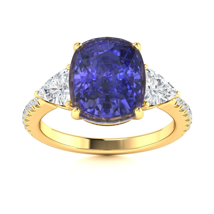 18KT Gold Tanzanite and Diamond Ladies Ring (Tanzanite 6.51 cts White Diamonds 0.72 cts)